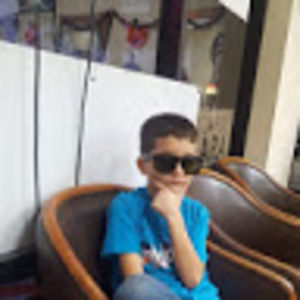 Meet your Posher, Carlos